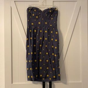 Strapless fitted bodice midi dress.